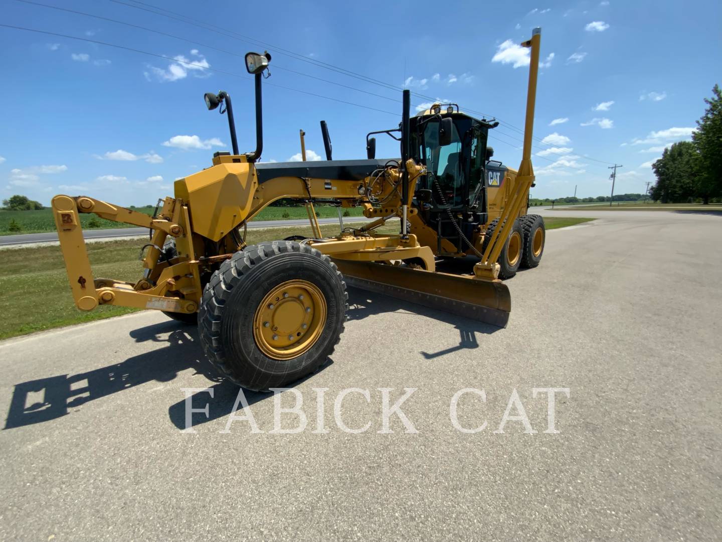 2013 Caterpillar 140M2AWD Grader - Road