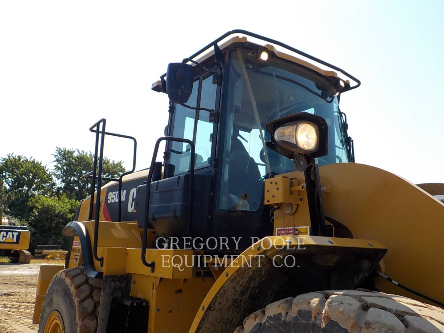 2017 Caterpillar 950M Wheel Loader