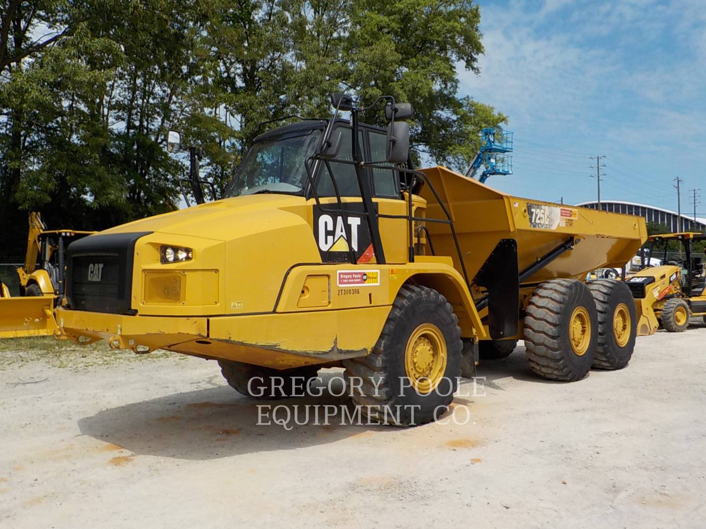 2017 Caterpillar 725C2 Articulated Truck