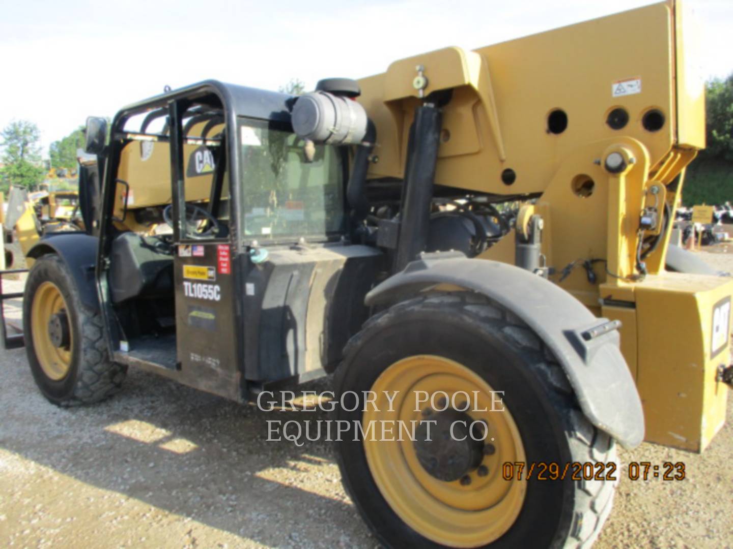 2015 Caterpillar TL1055C TeleHandler