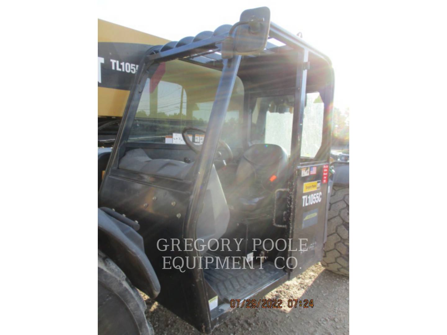 2015 Caterpillar TL1055C TeleHandler