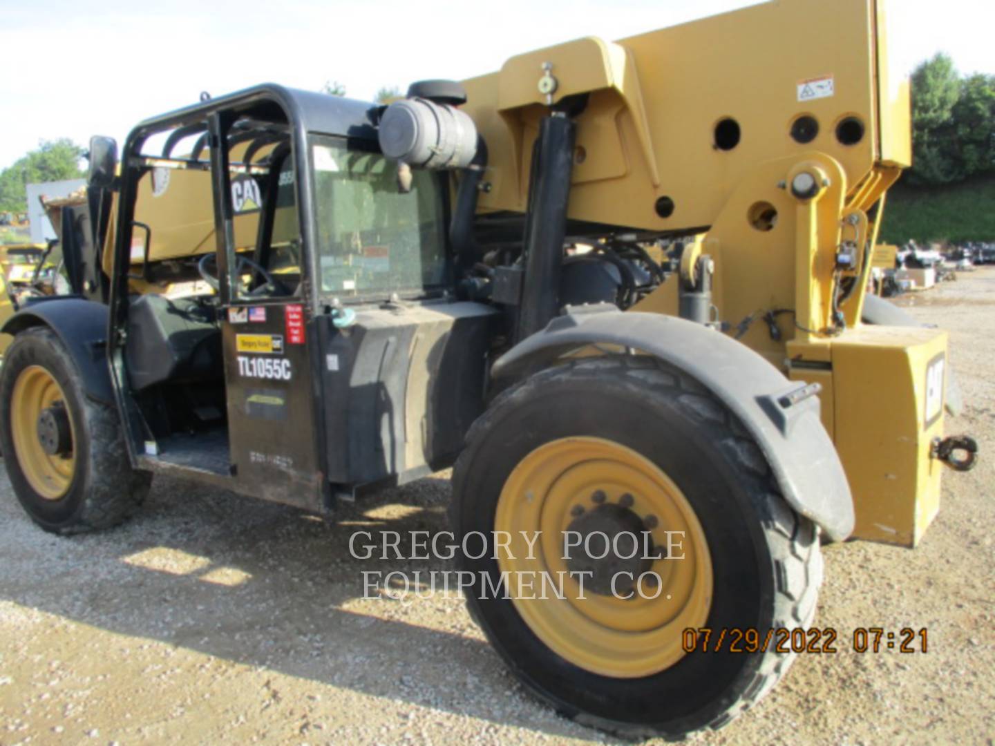 2015 Caterpillar TL1055C TeleHandler