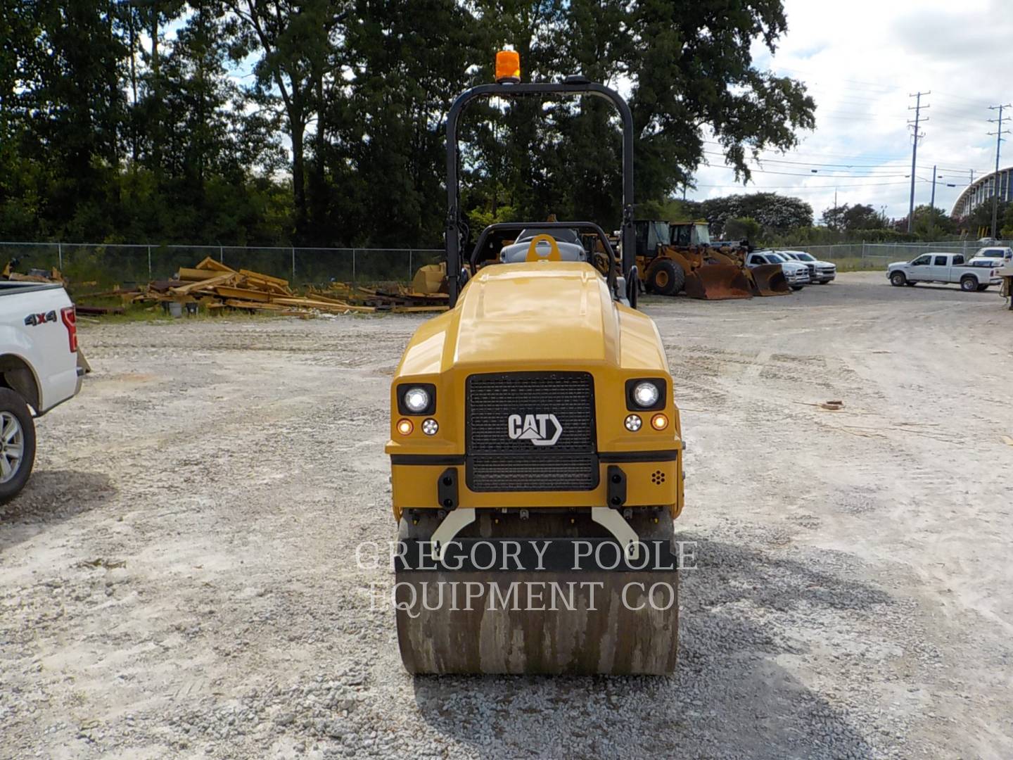 2022 Caterpillar CB2.503GC Vibratory Double