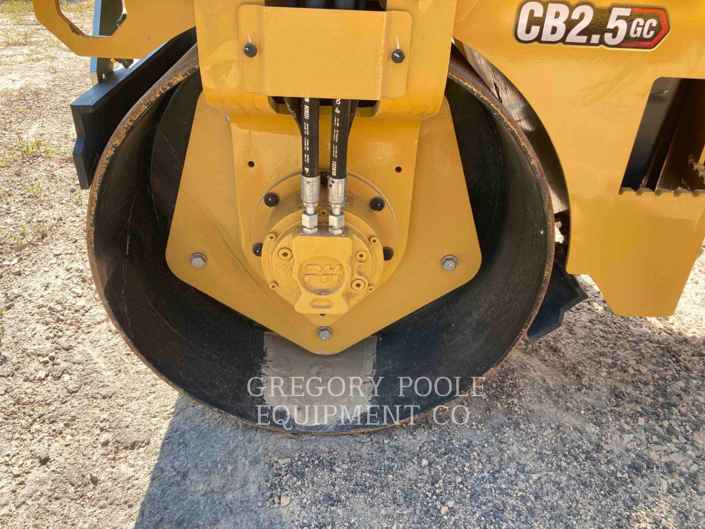 2022 Caterpillar CB2.503GC Vibratory Double