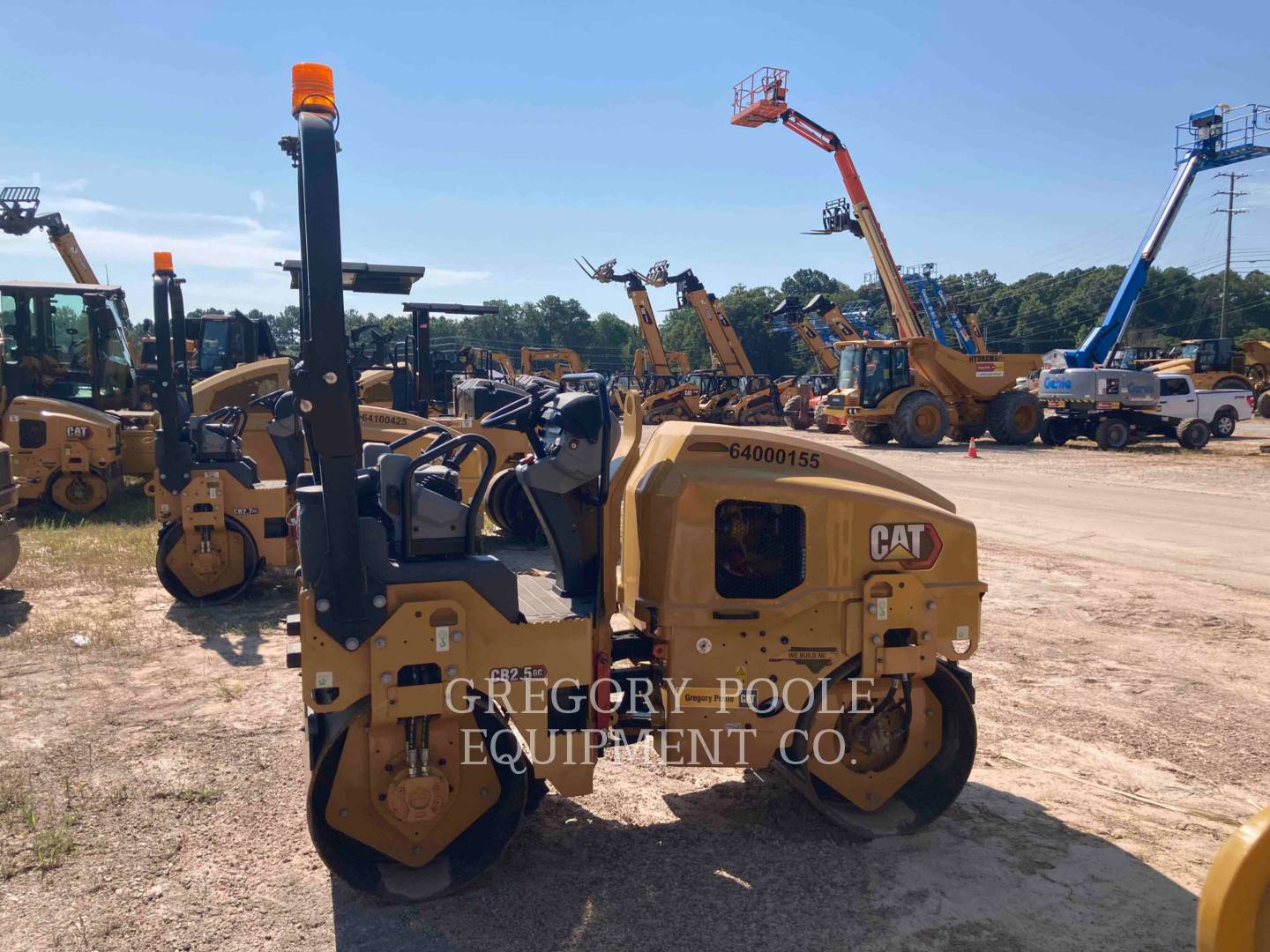 2022 Caterpillar CB2.503GC Vibratory Double