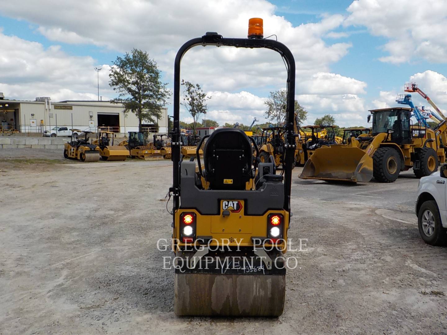 2022 Caterpillar CB2.503GC Vibratory Double