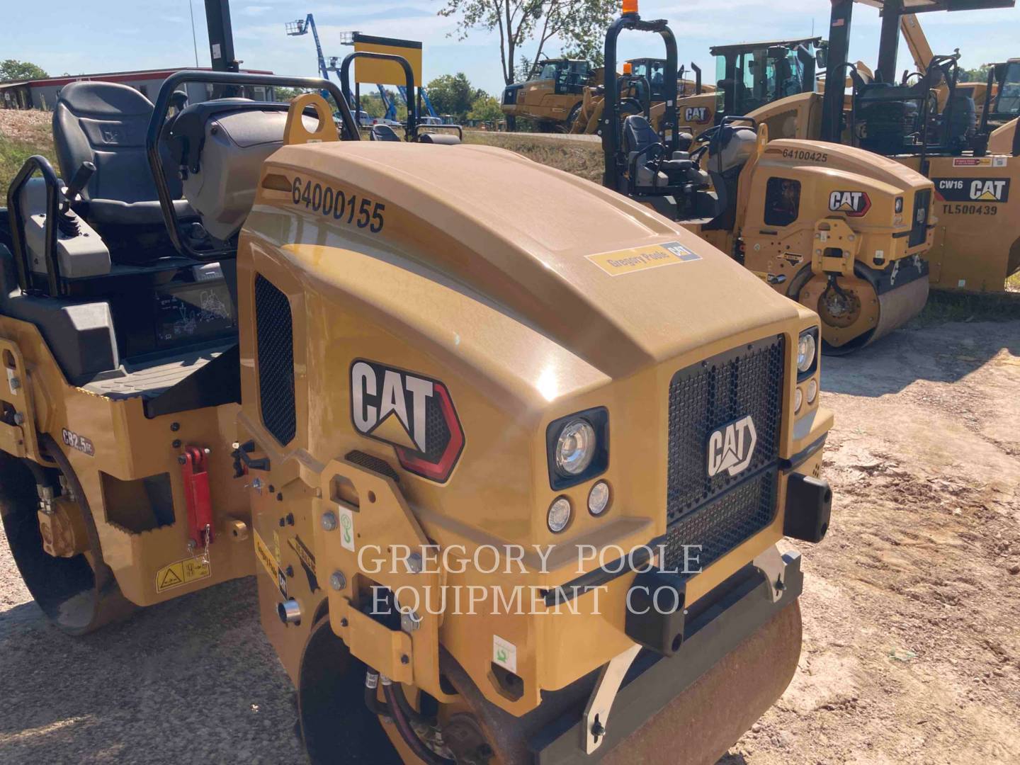 2022 Caterpillar CB2.503GC Vibratory Double