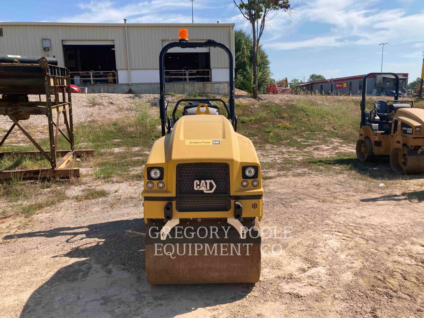 2022 Caterpillar CB2.503GC Vibratory Double