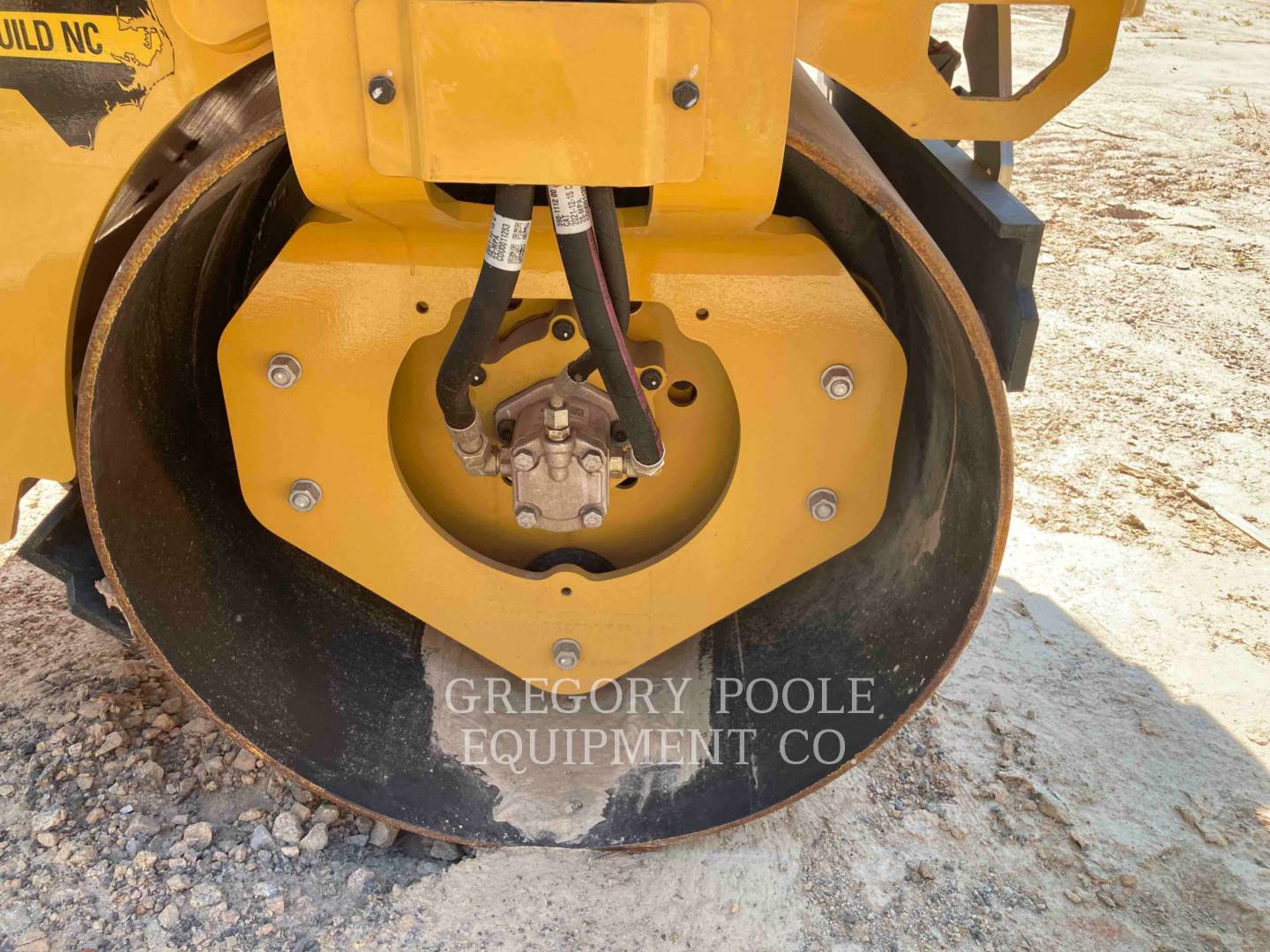 2022 Caterpillar CB2.503GC Vibratory Double