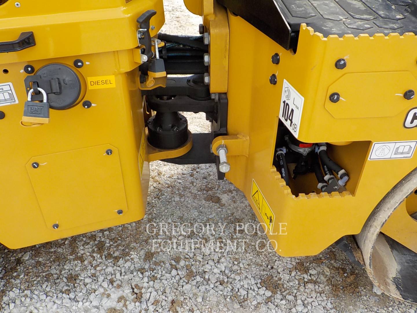 2022 Caterpillar CB2.503GC Vibratory Double