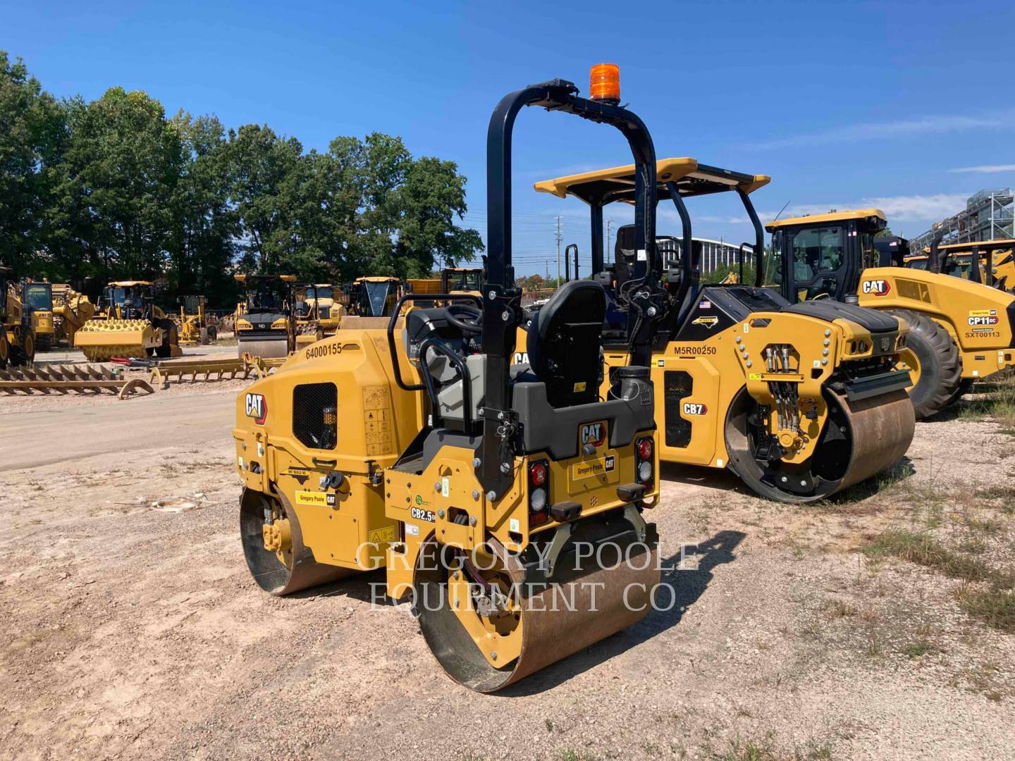 2022 Caterpillar CB2.503GC Vibratory Double