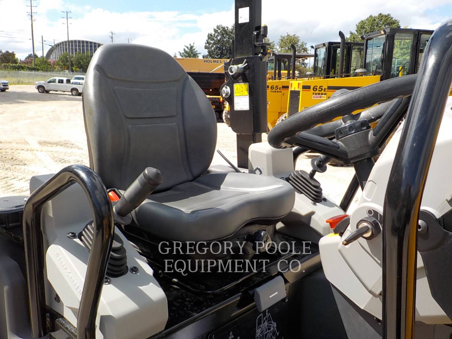 2022 Caterpillar CB2.503GC Vibratory Double