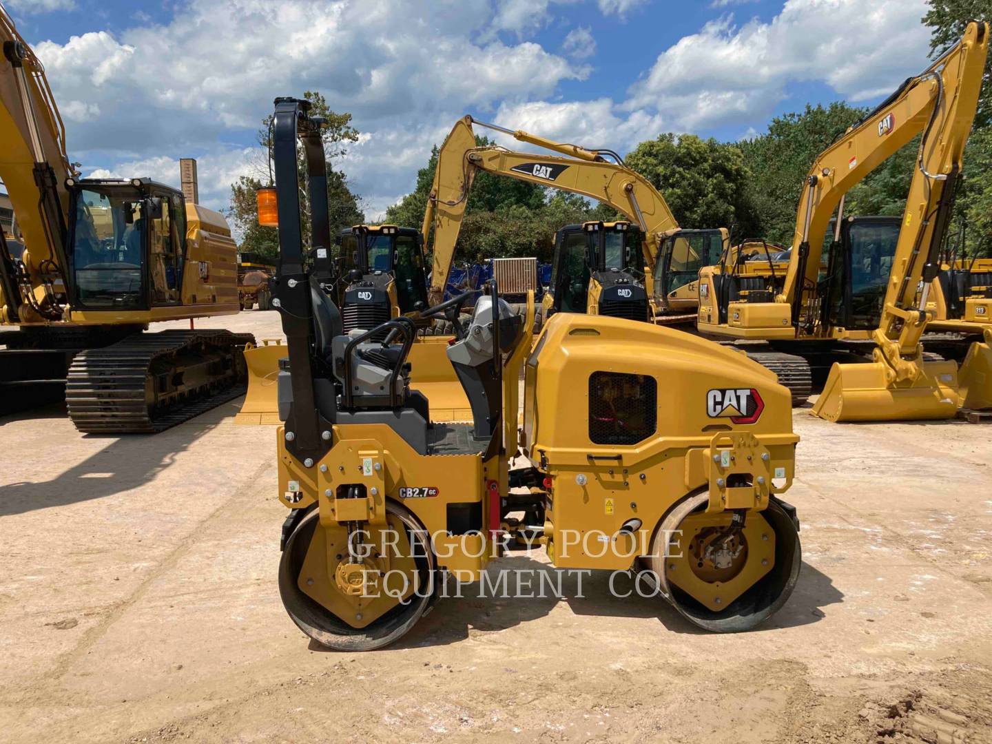 2022 Caterpillar CB2.703GC Vibratory Double