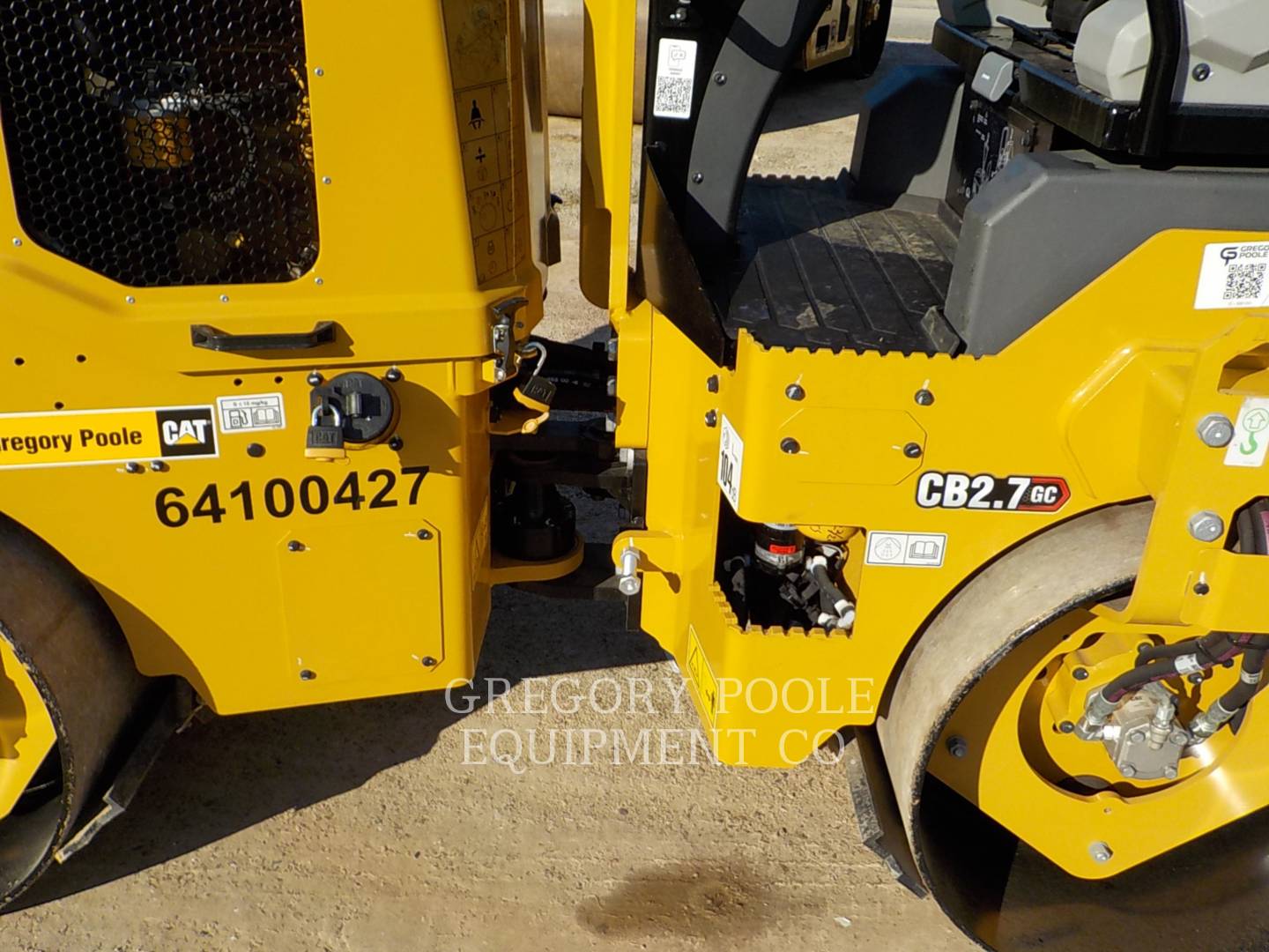 2022 Caterpillar CB2.703GC Vibratory Double