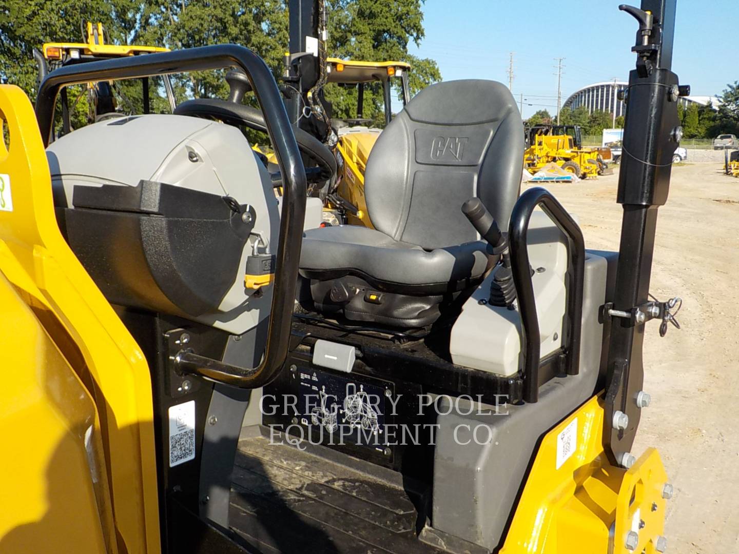 2022 Caterpillar CB2.703GC Vibratory Double