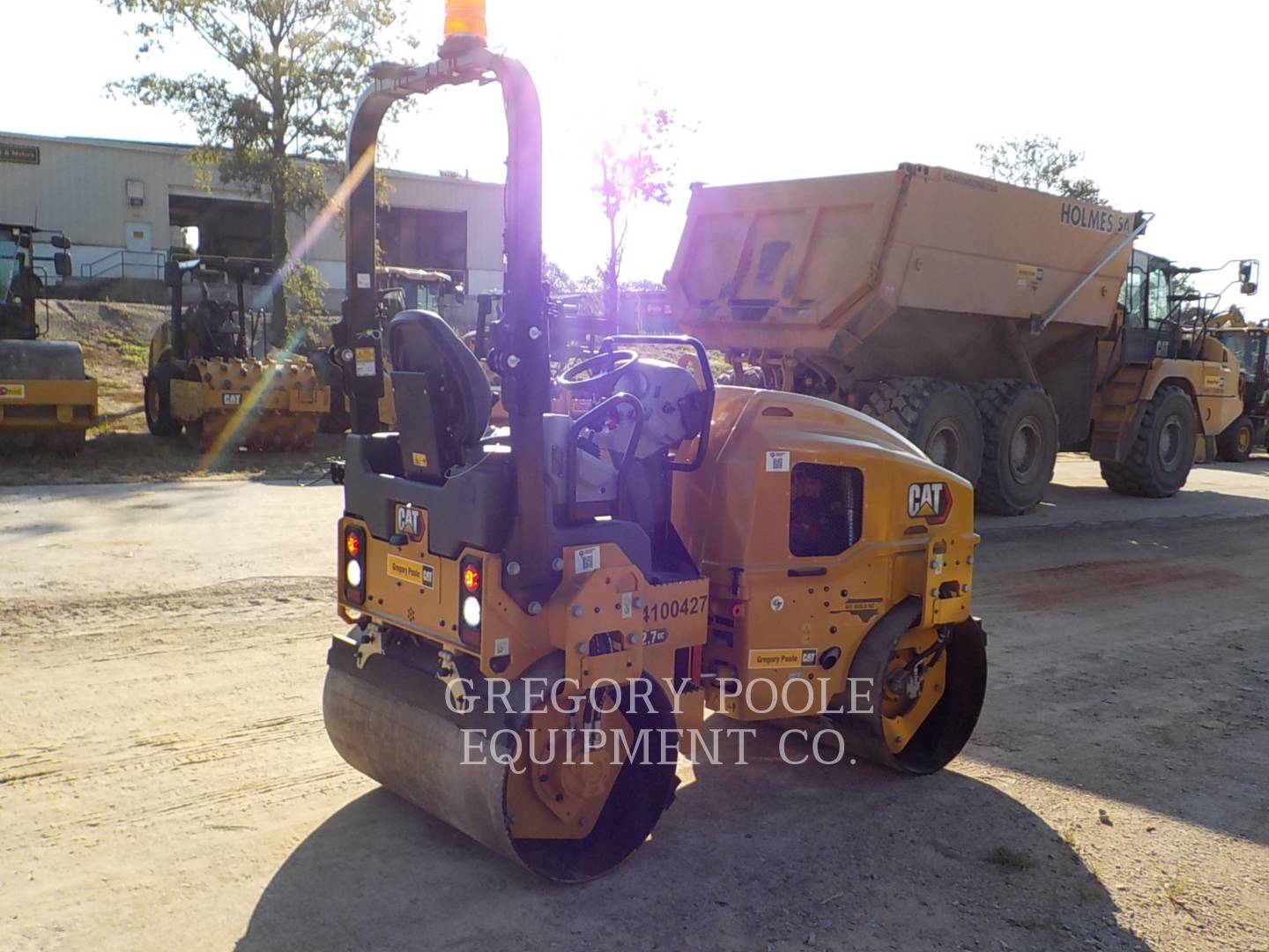 2022 Caterpillar CB2.703GC Vibratory Double