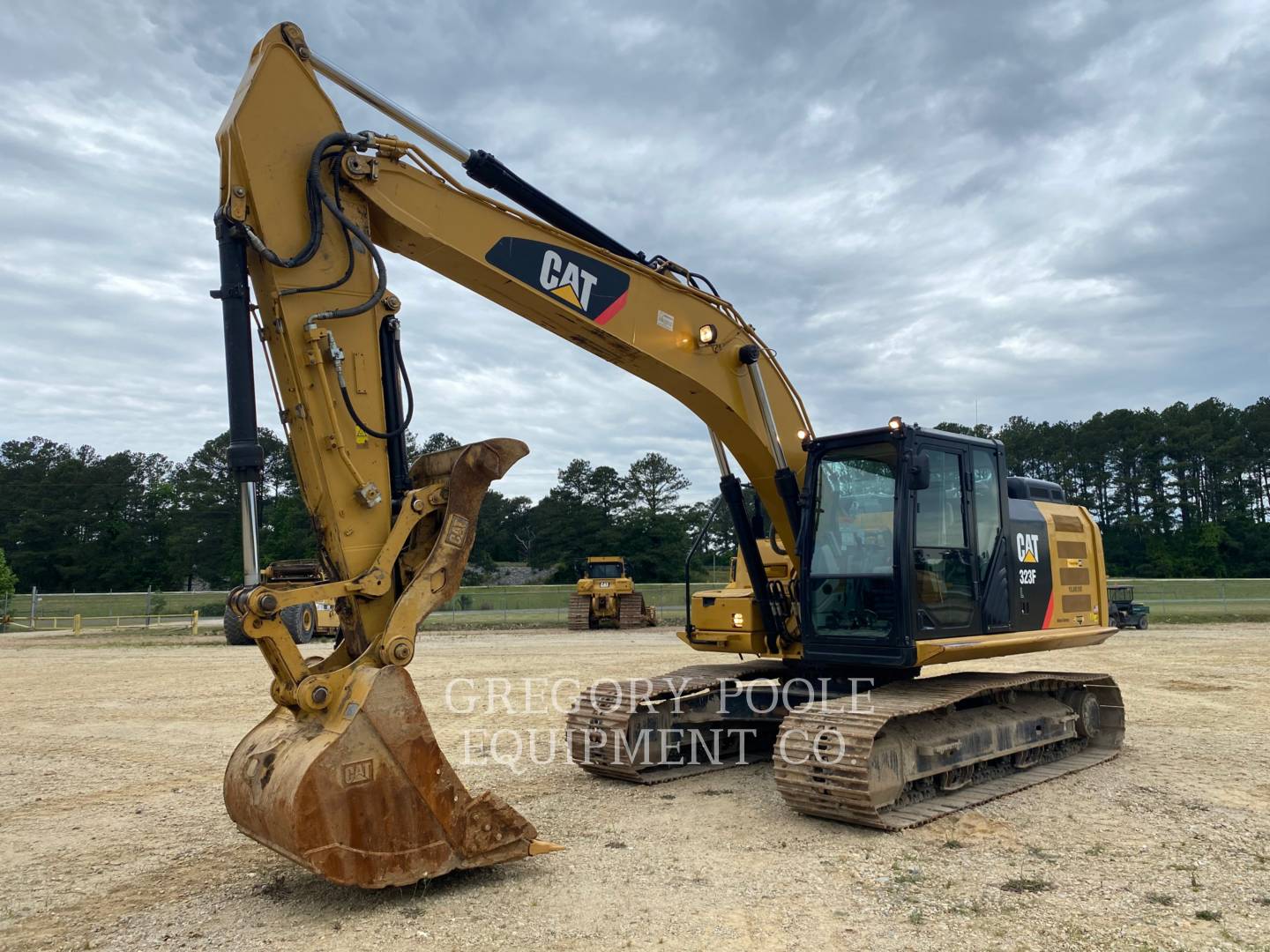 2017 Caterpillar 323F L Excavator