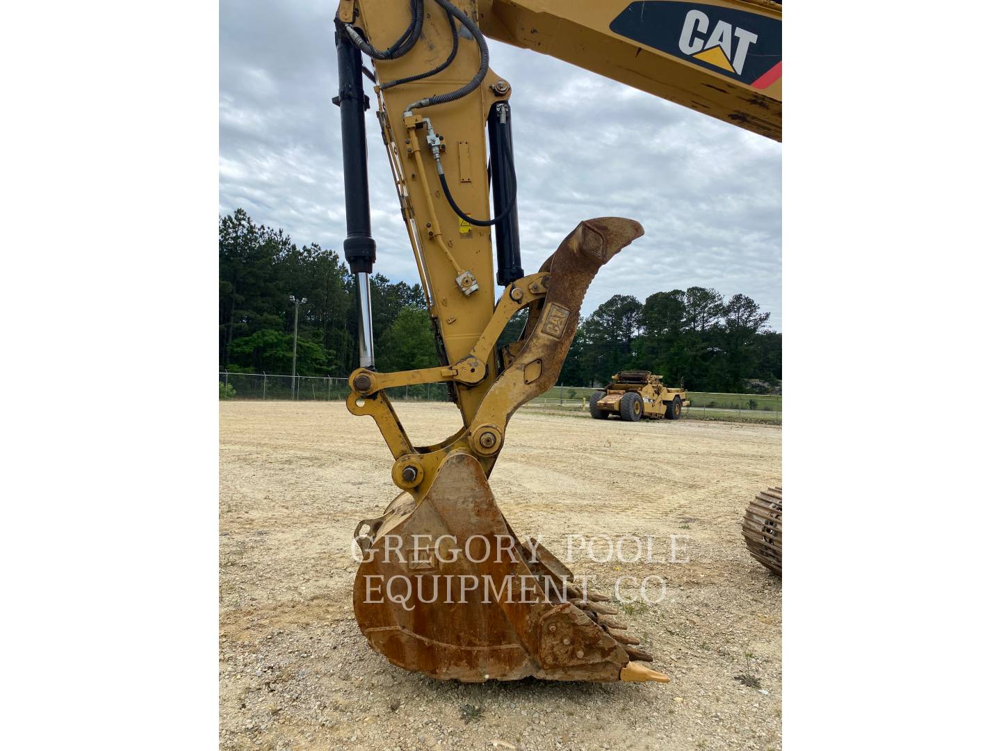 2017 Caterpillar 323F L Excavator