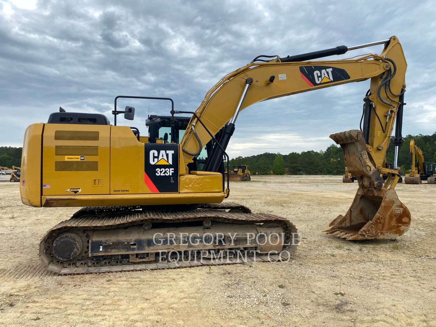 2017 Caterpillar 323F L Excavator