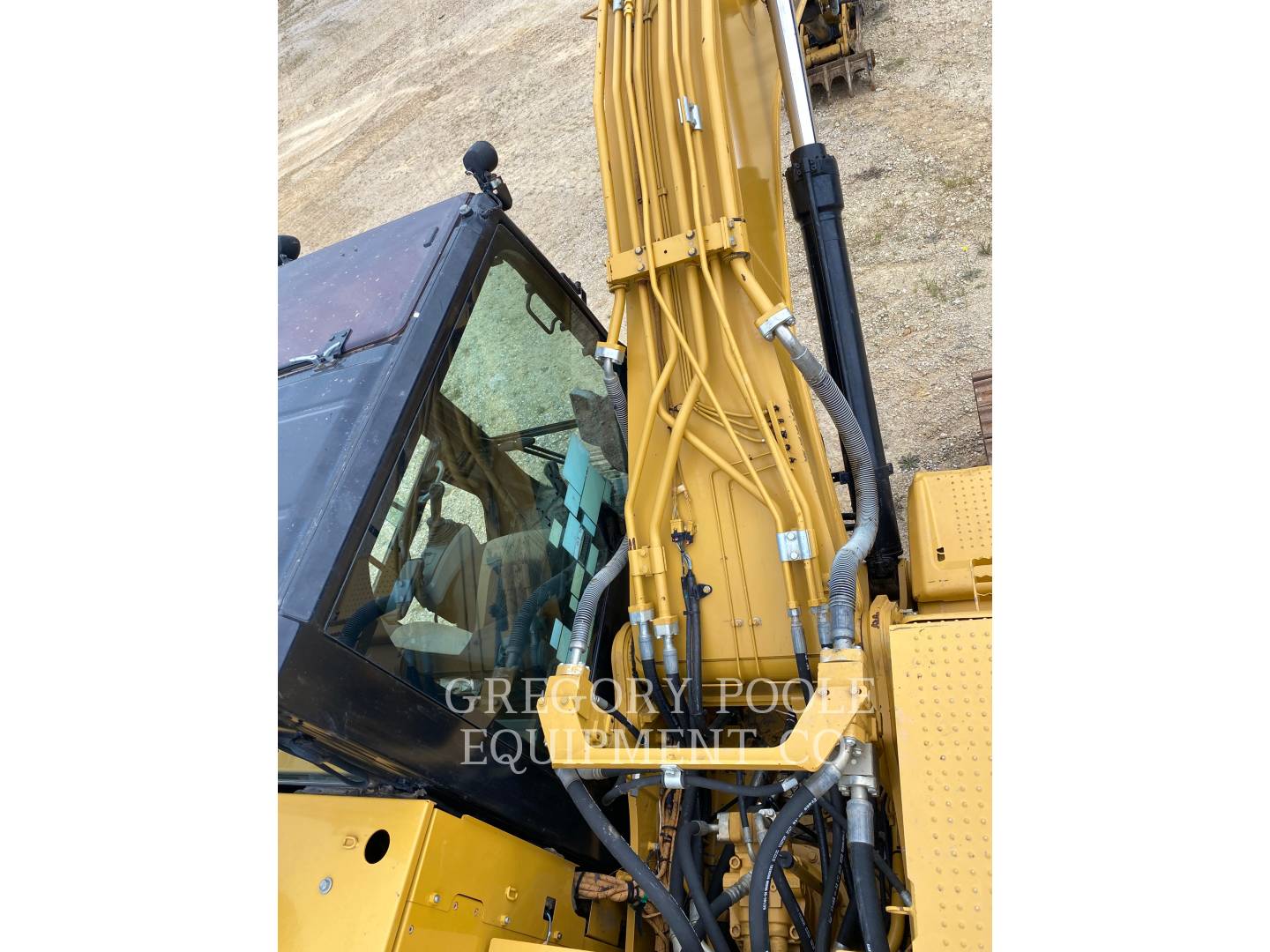 2017 Caterpillar 323F L Excavator