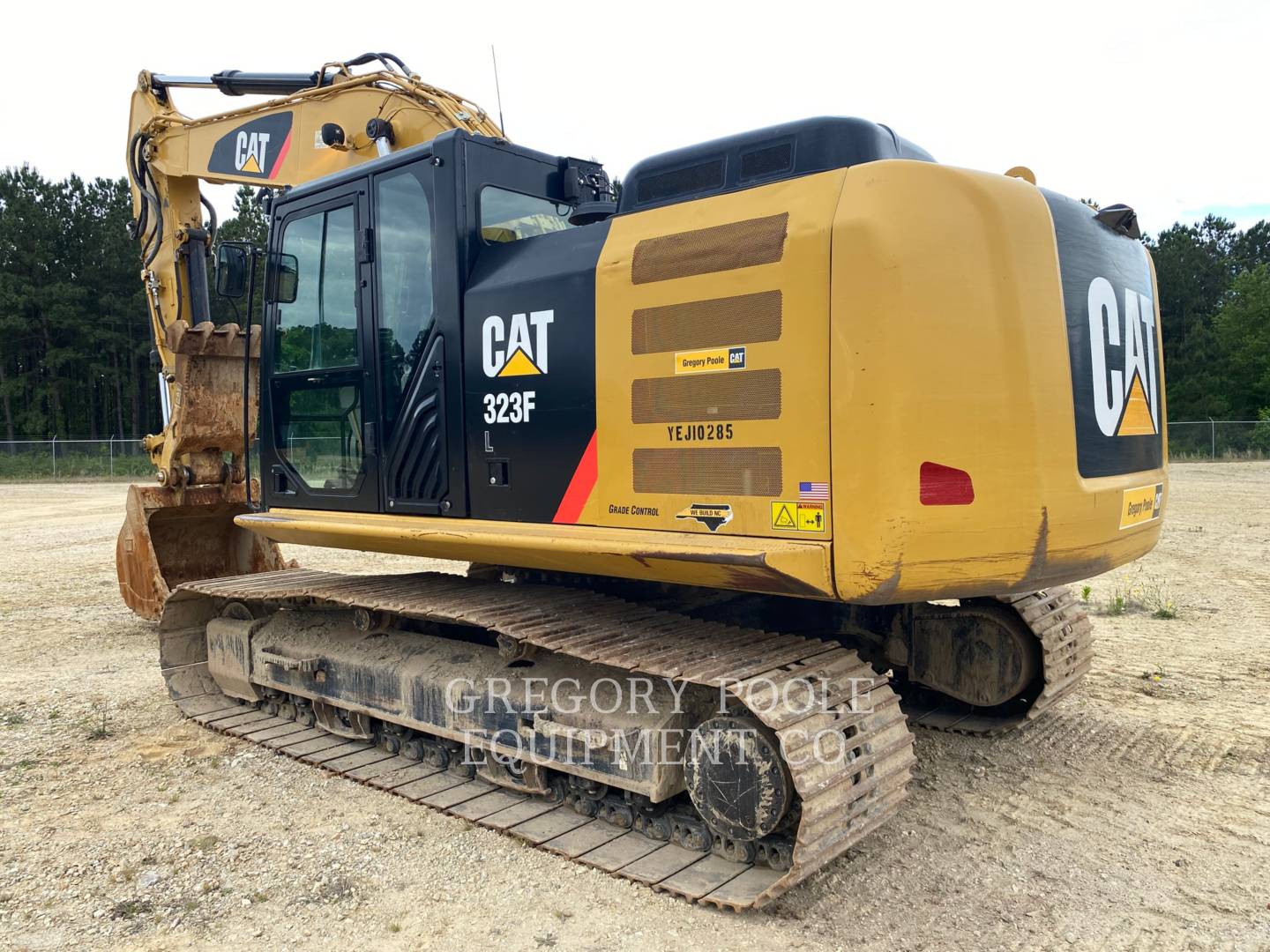 2017 Caterpillar 323F L Excavator