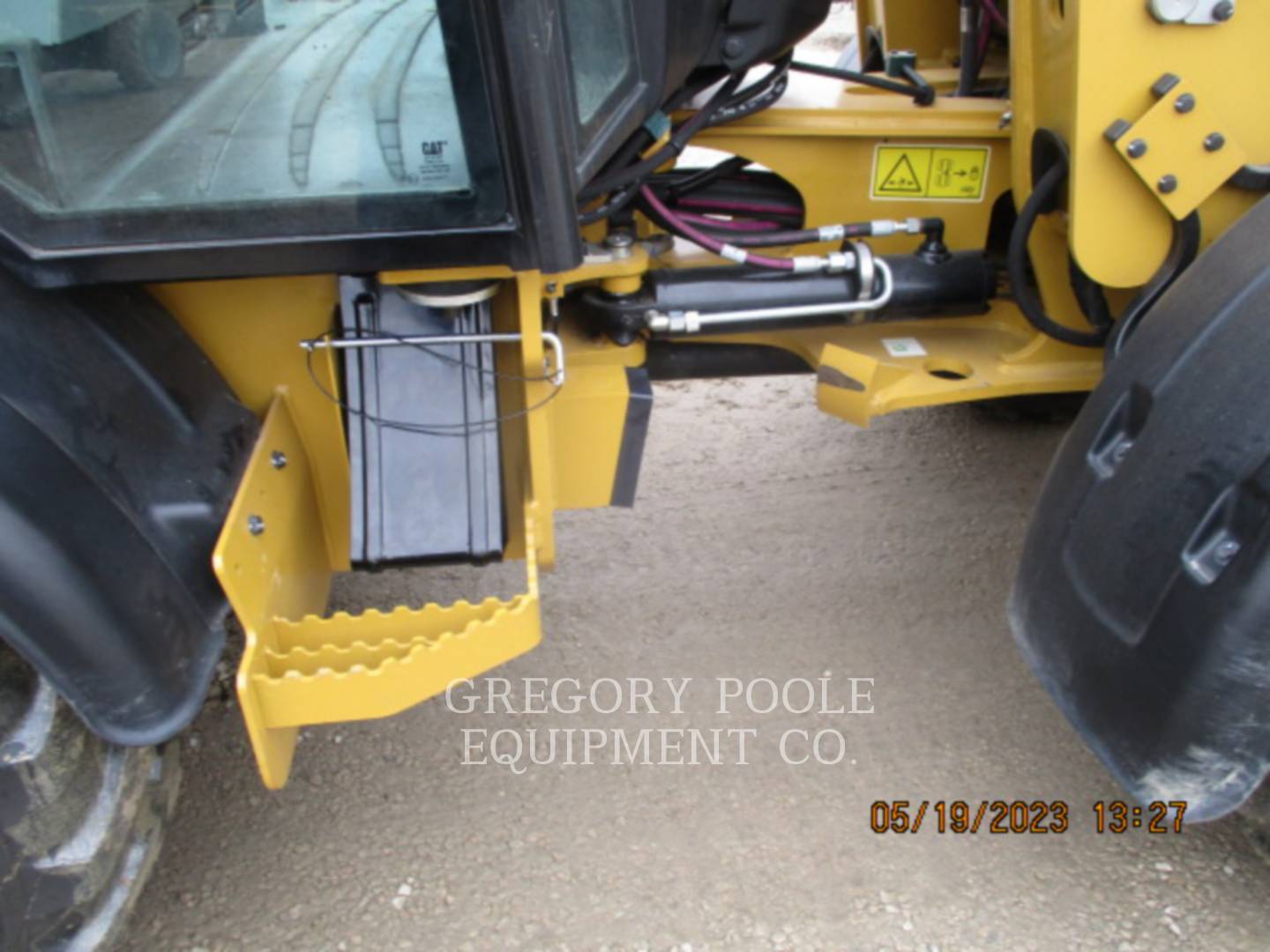 2021 Caterpillar 906M Wheel Loader