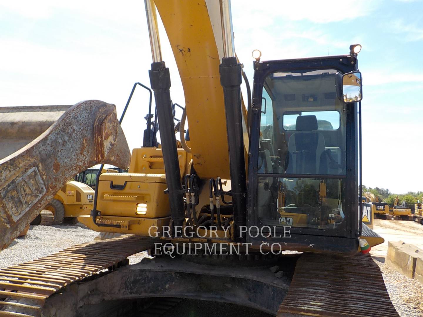 2017 Caterpillar 330FL Excavator