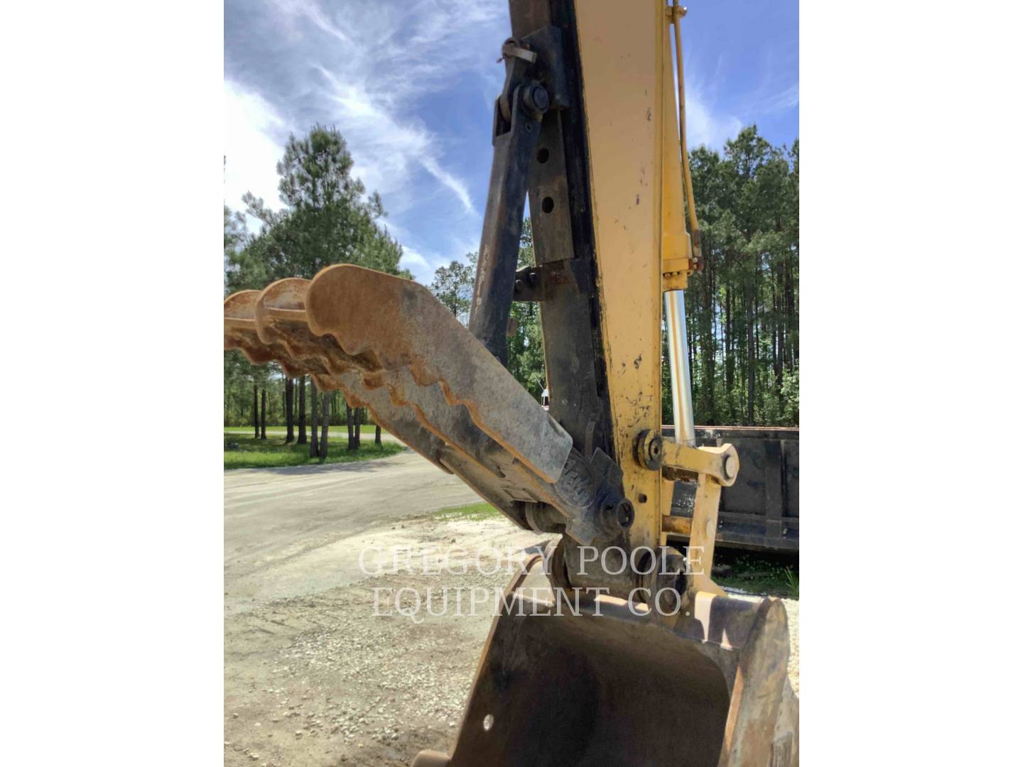 2005 Caterpillar 318C Excavator