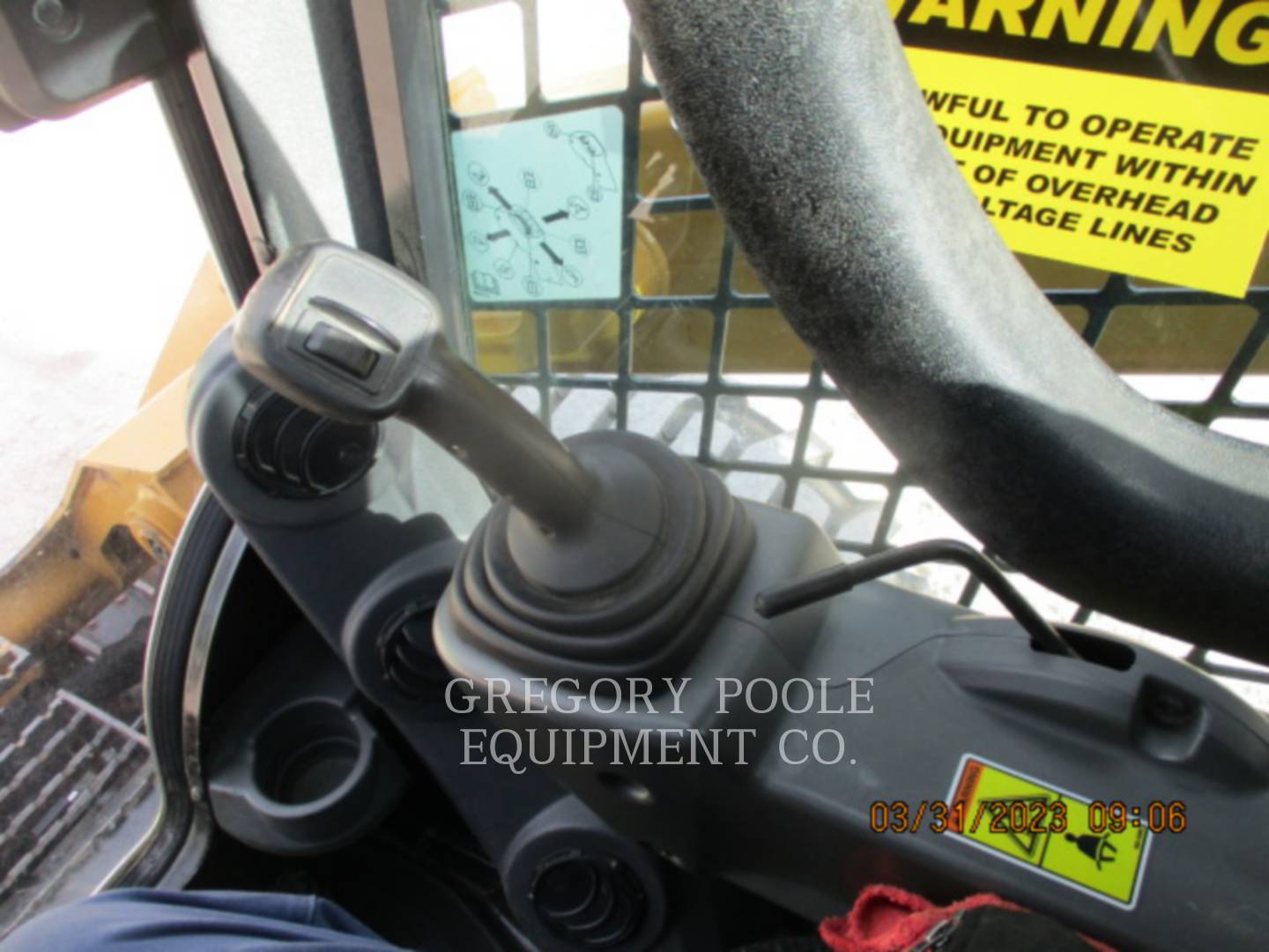 2015 Caterpillar 262D Skid Steer Loader