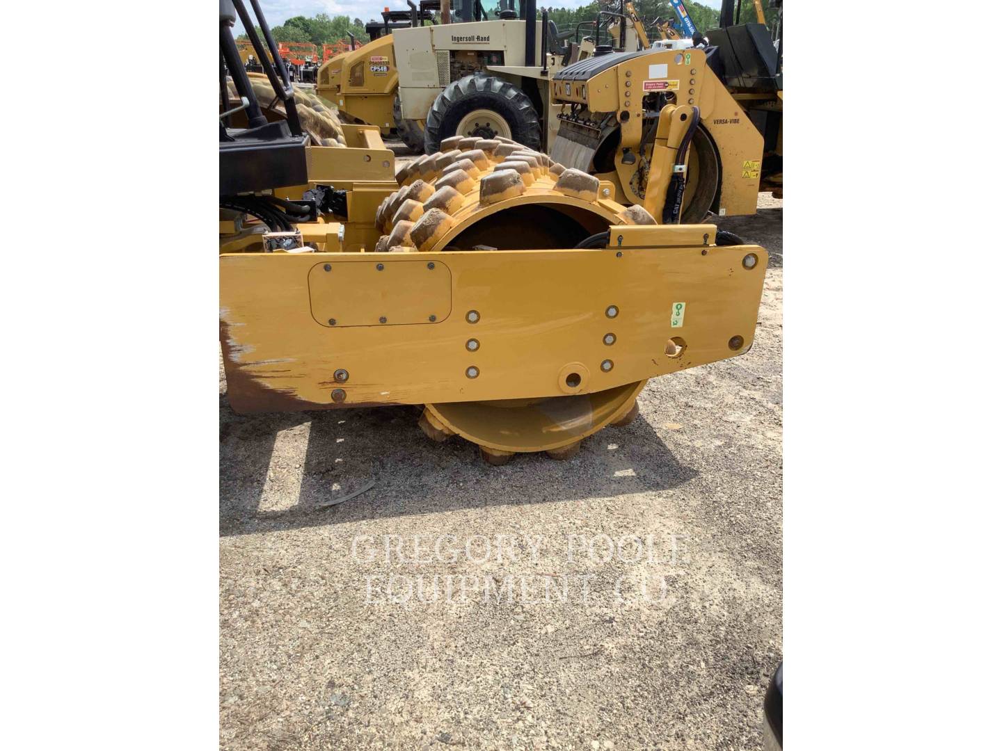 2020 Caterpillar CP-44B Vibratory Single