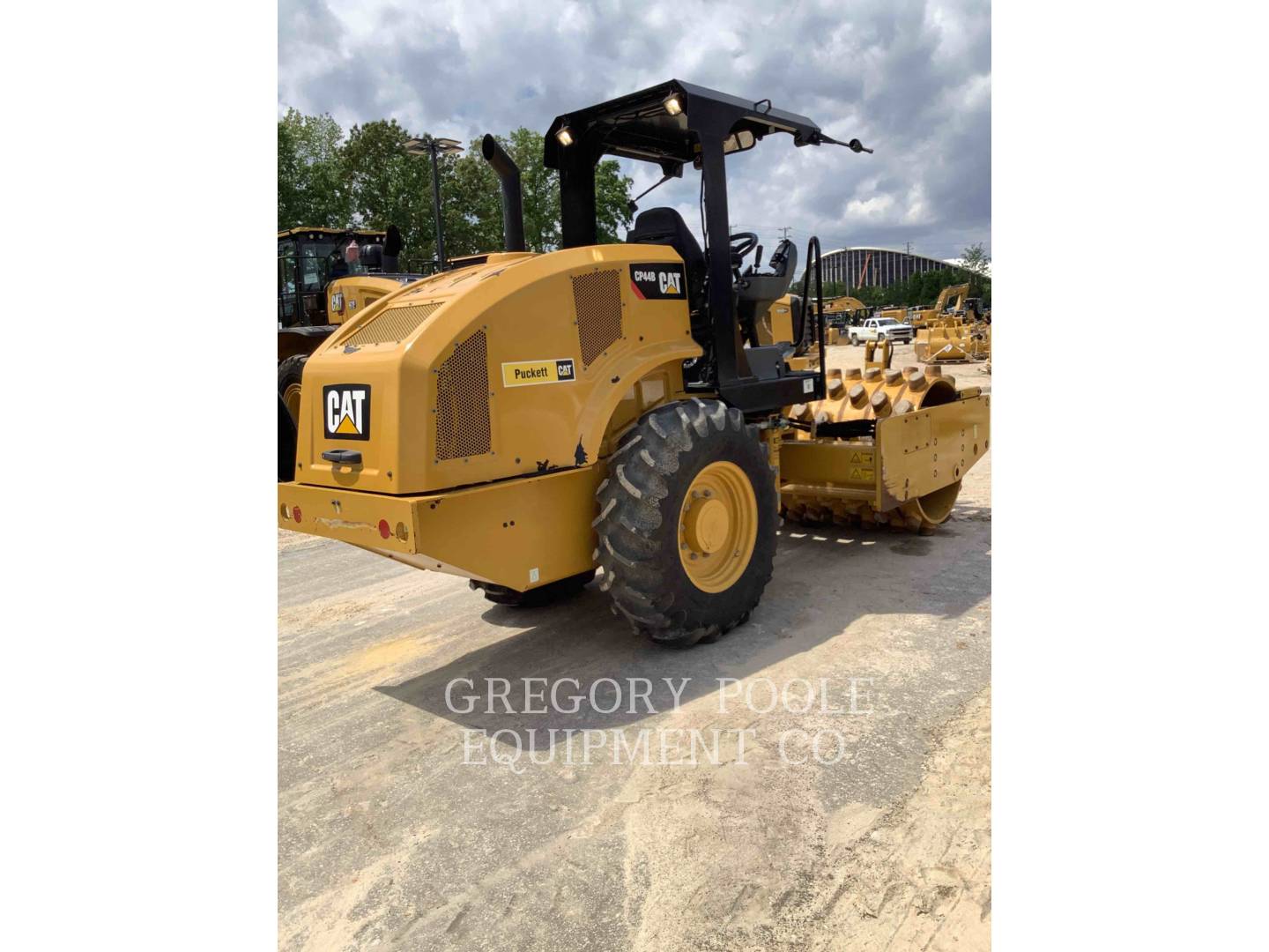 2020 Caterpillar CP-44B Vibratory Single