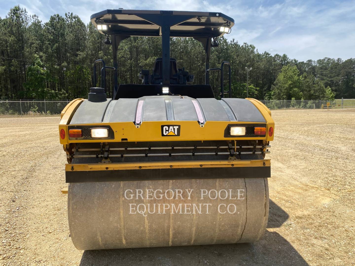 2019 Caterpillar CB13 Vibratory Double