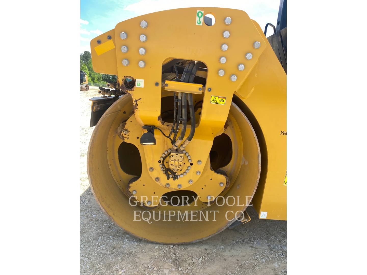 2019 Caterpillar CB13 Vibratory Double