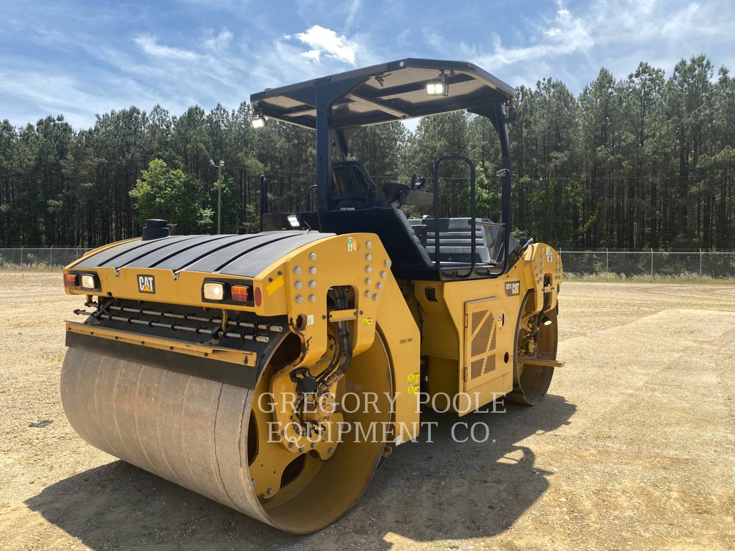 2019 Caterpillar CB13 Vibratory Double