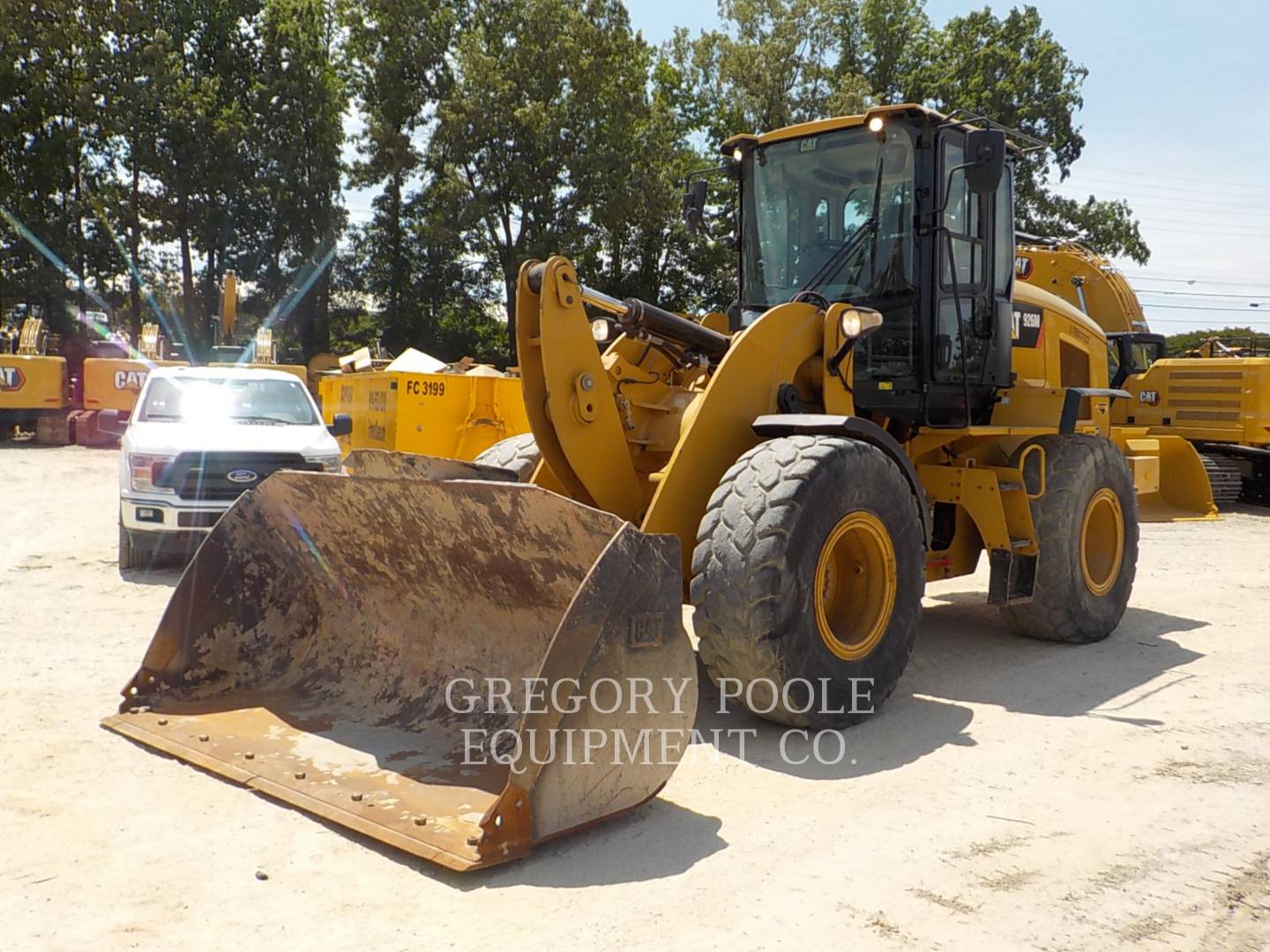 2017 Caterpillar 926M Wheel Loader