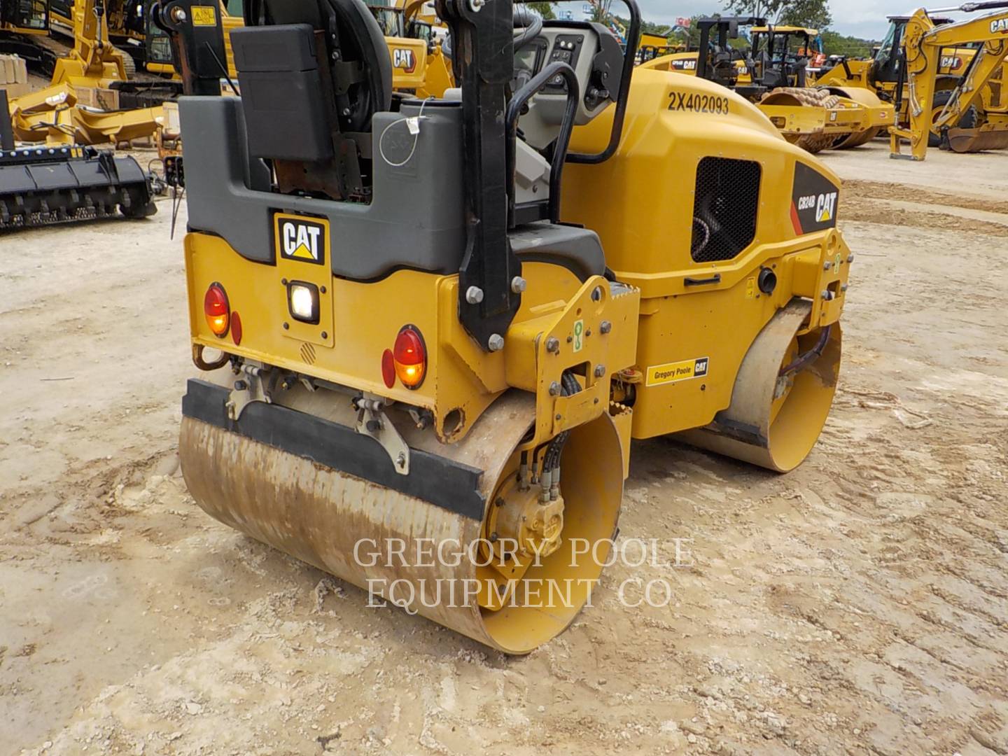 2019 Caterpillar CB24B Vibratory Double