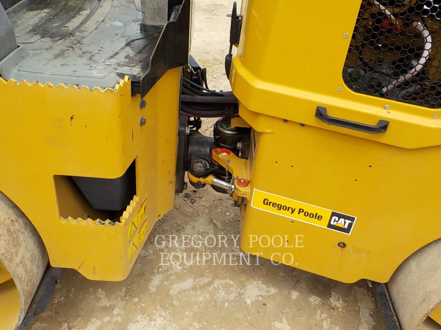 2019 Caterpillar CB24B Vibratory Double