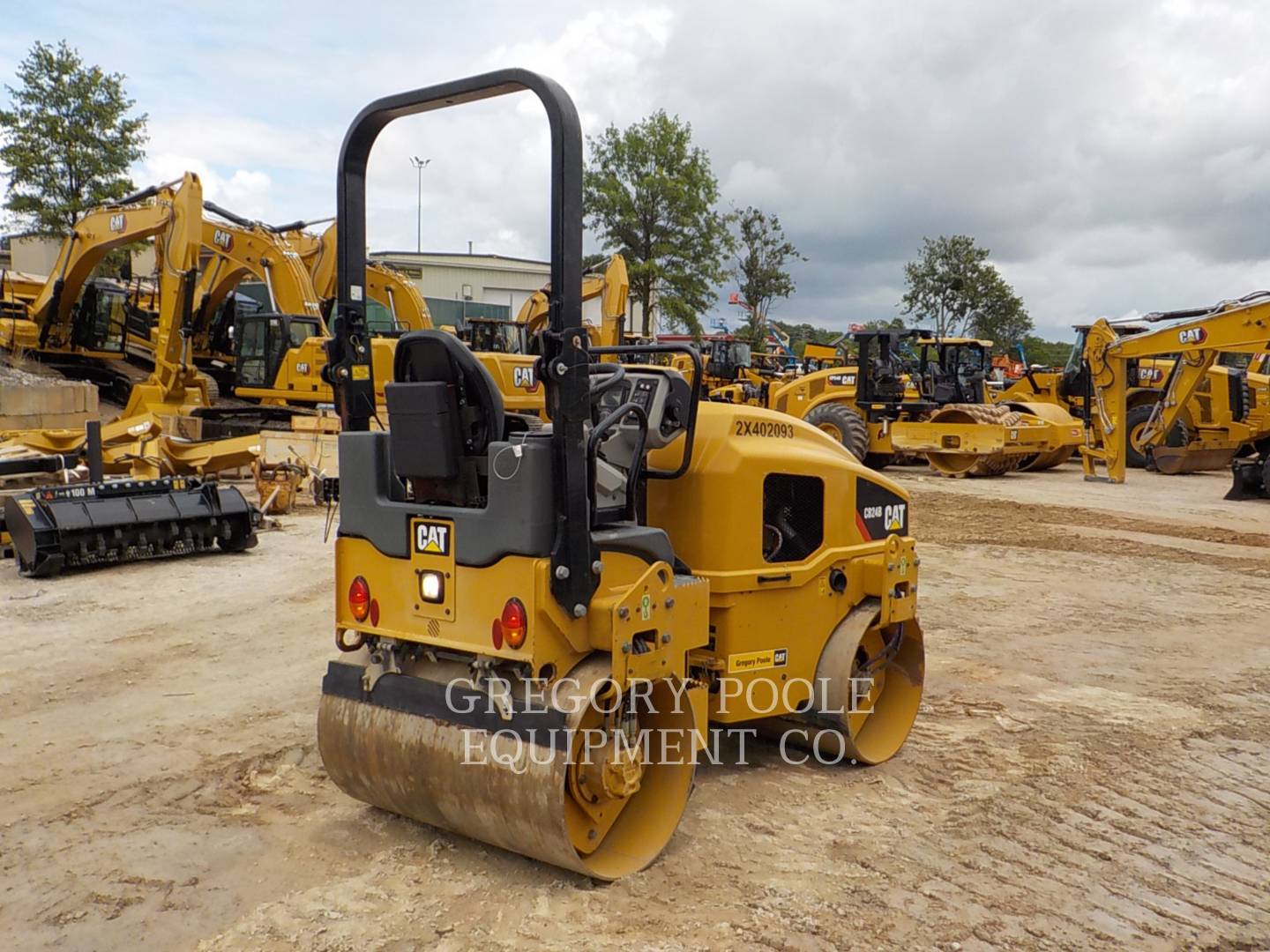 2019 Caterpillar CB24B Vibratory Double