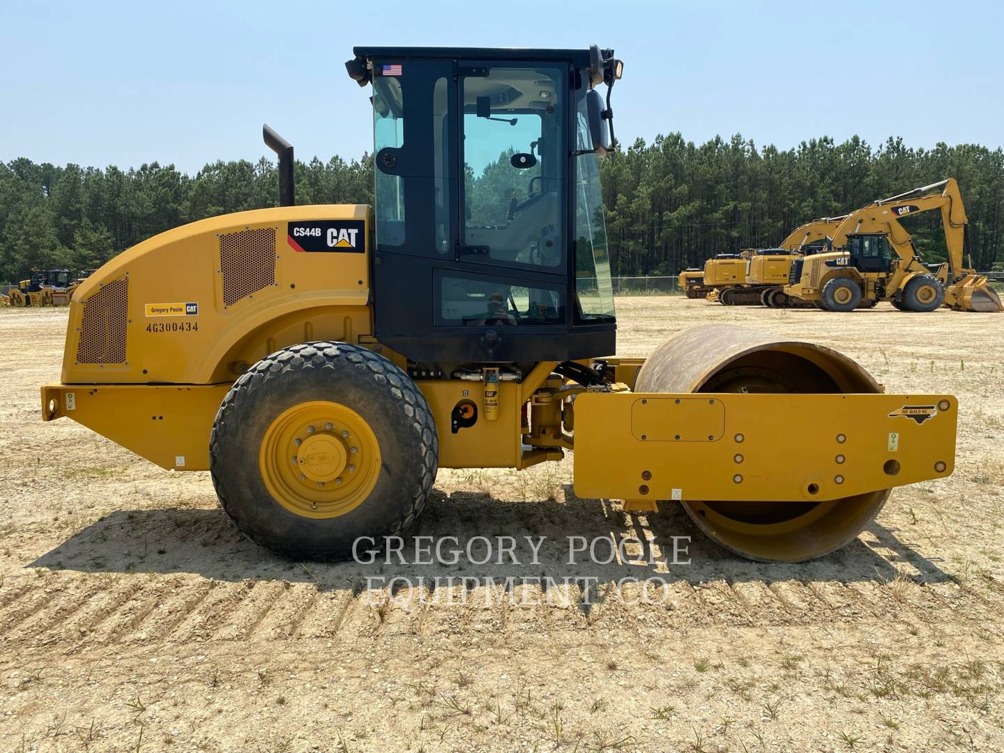 2020 Caterpillar CS44B Vibratory Single