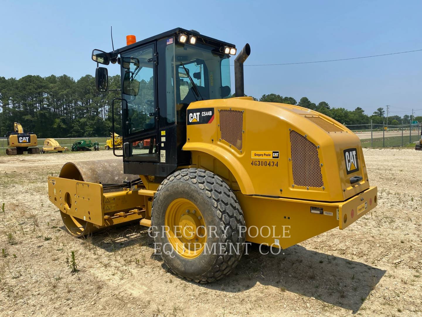 2020 Caterpillar CS44B Vibratory Single