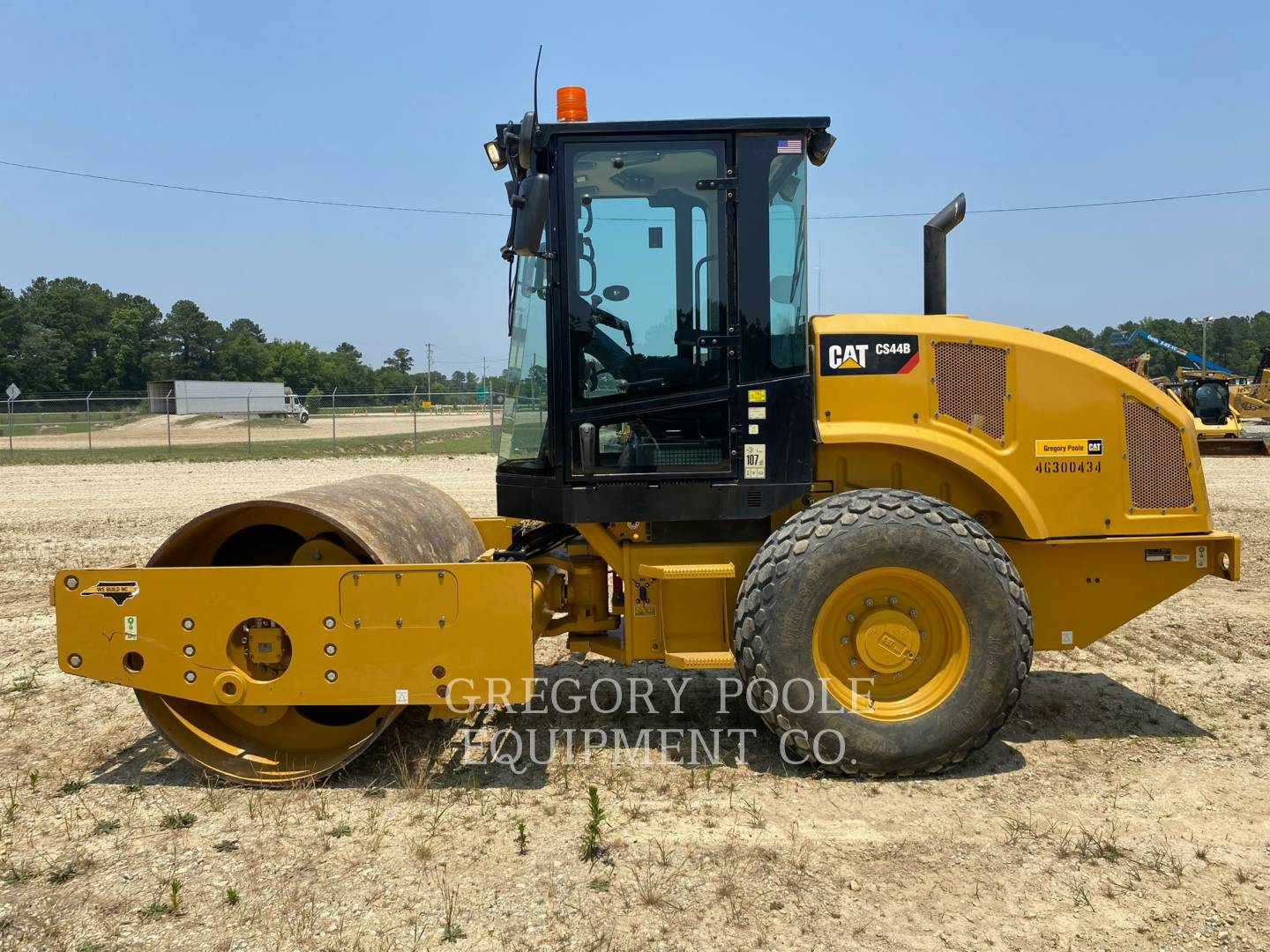 2020 Caterpillar CS44B Vibratory Single