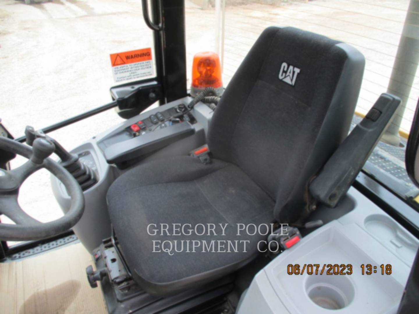 2020 Caterpillar 908M Wheel Loader