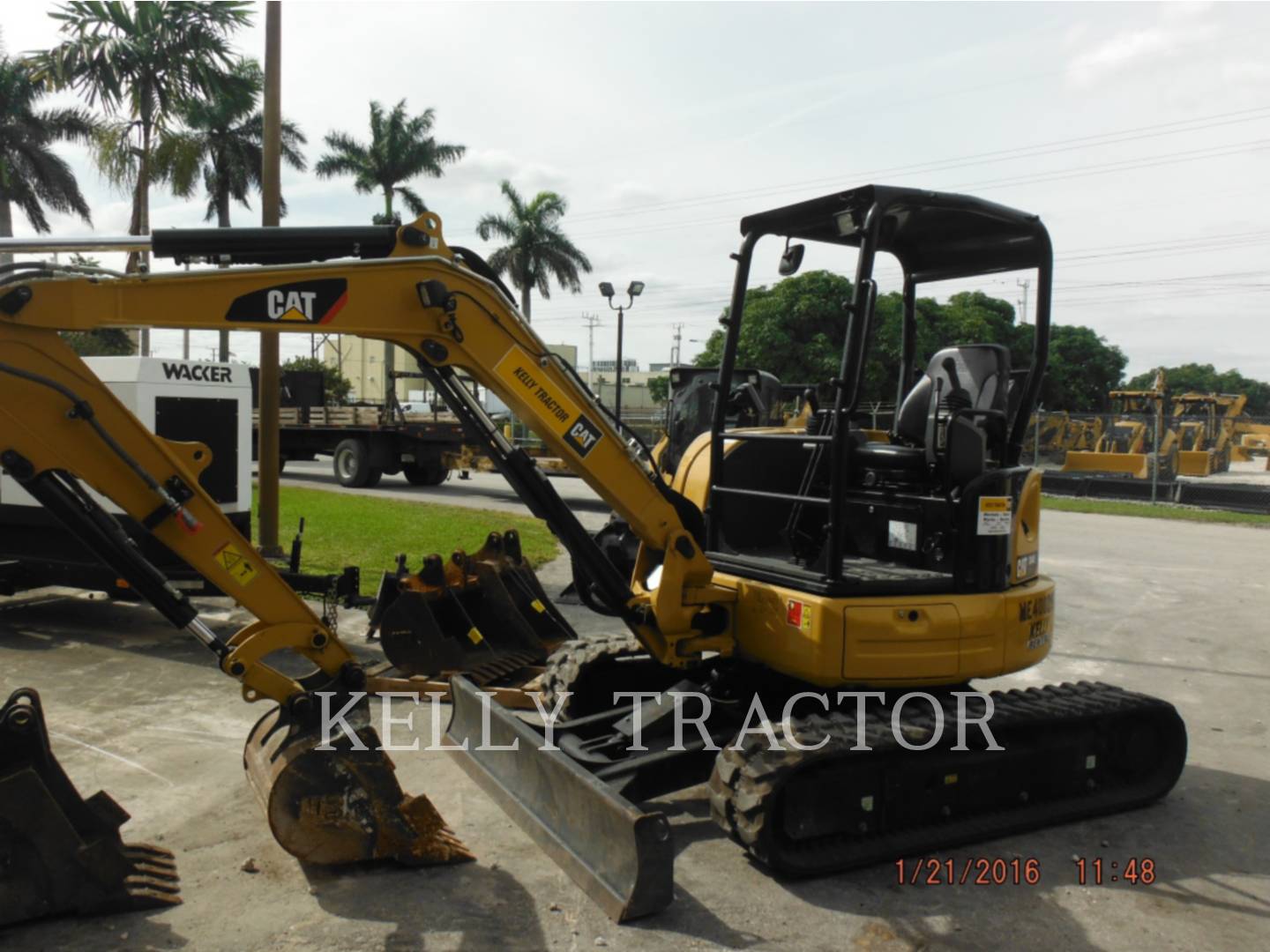 15 Caterpillar 304 E2 Cr Excavator For Sale In Miami Fd Ironsearch