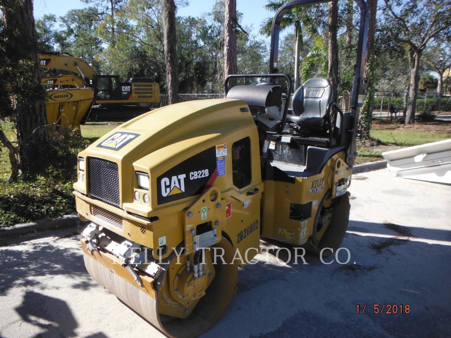 2016 Caterpillar CB22B Vibratory Double