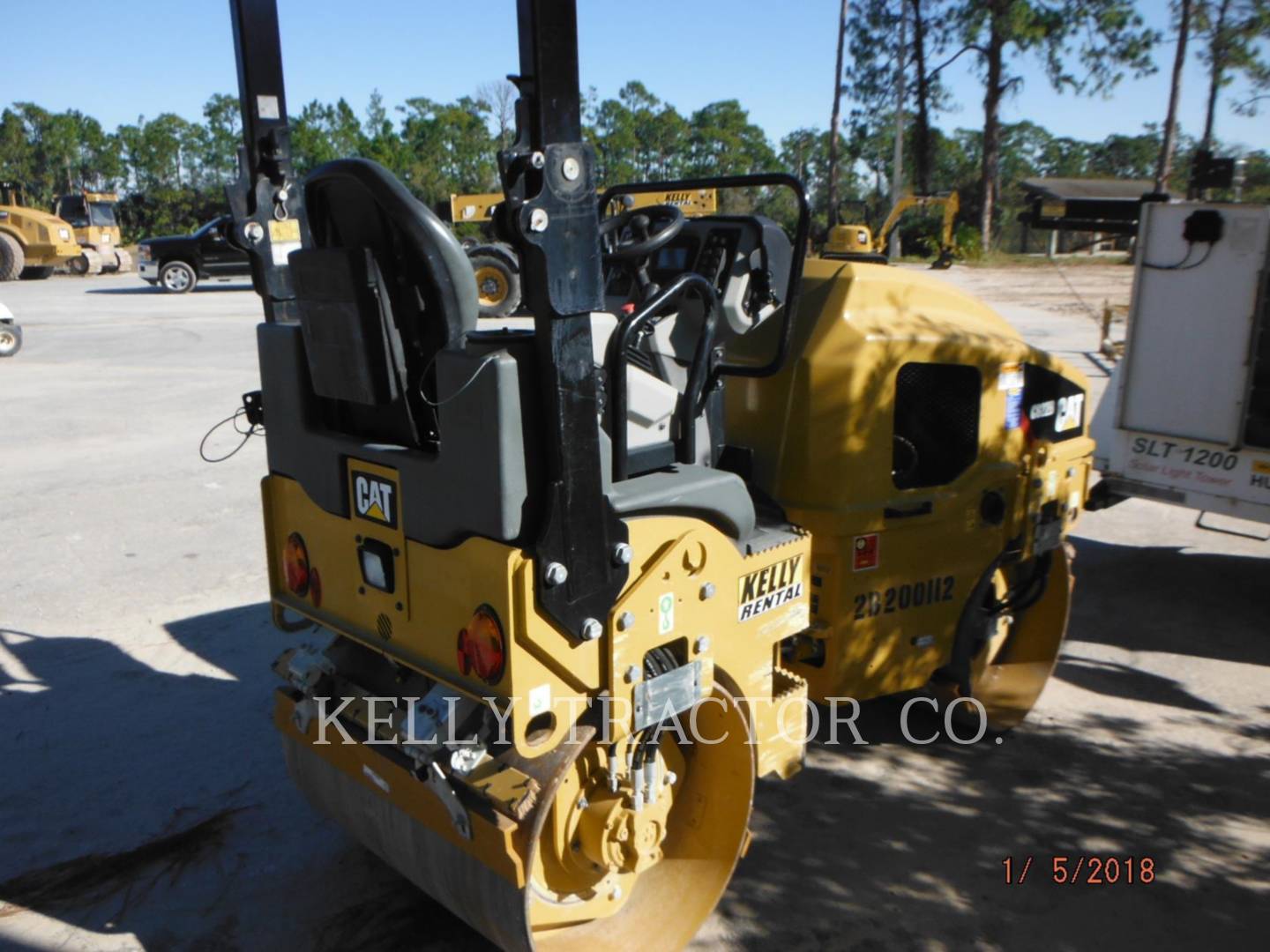 2016 Caterpillar CB22B Vibratory Double