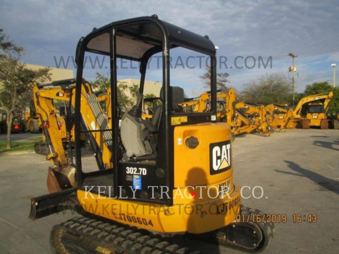 2015 Caterpillar 302.7DCR Excavator