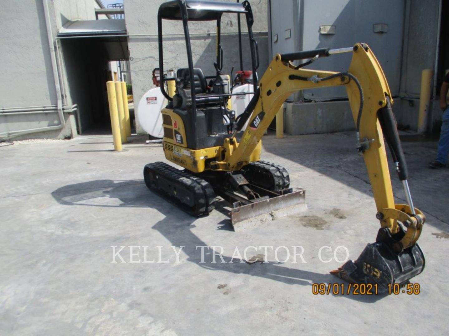 2015 Caterpillar 301.7DCR Excavator