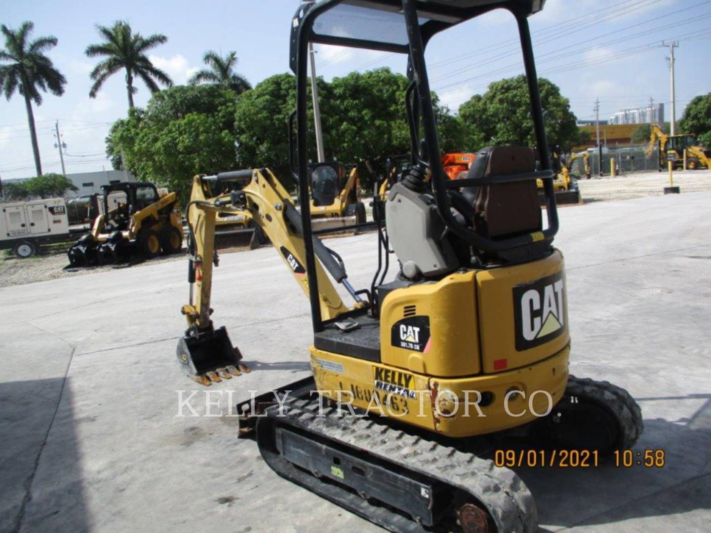 2015 Caterpillar 301.7DCR Excavator