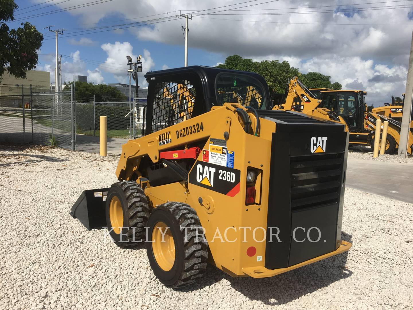 2017 Caterpillar 236 D Skid Steer Loader