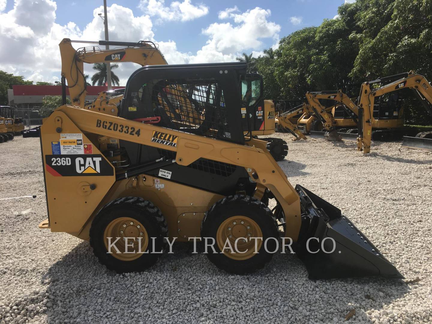 2017 Caterpillar 236 D Skid Steer Loader